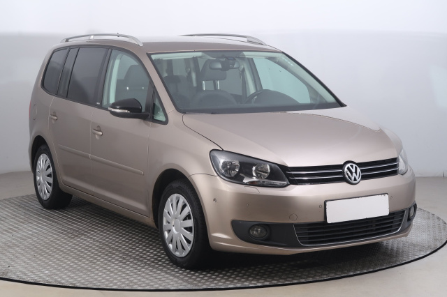 Volkswagen Touran 2011