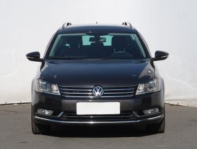 Volkswagen Passat - 2011