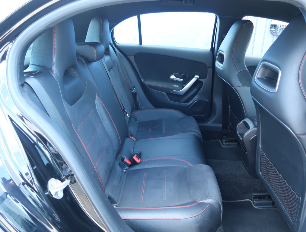 Mercedes-Benz A