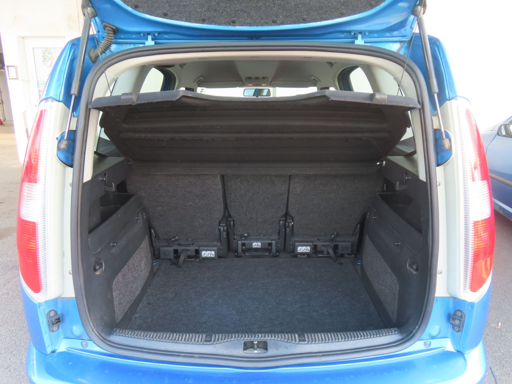 Škoda Roomster