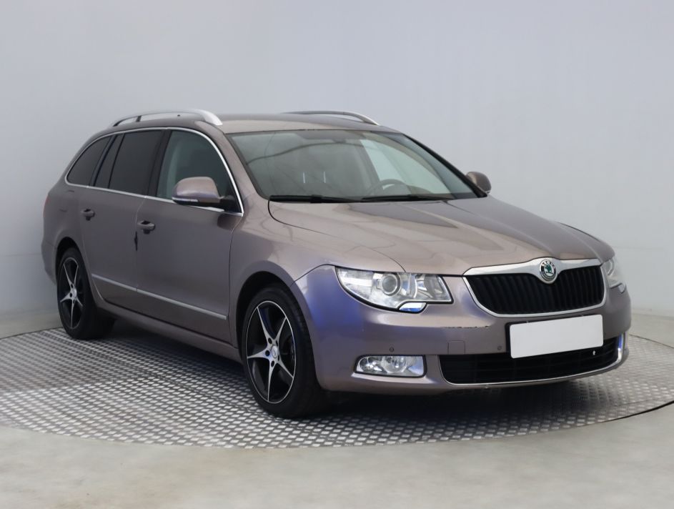 Skoda Superb - 2012