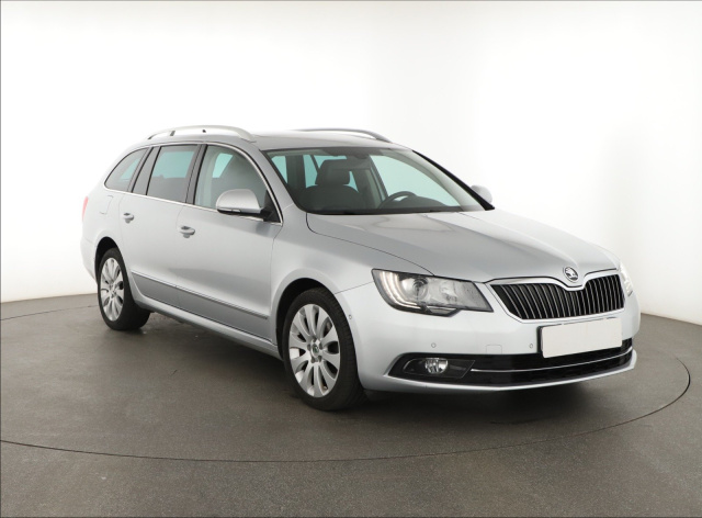 Škoda Superb 2013