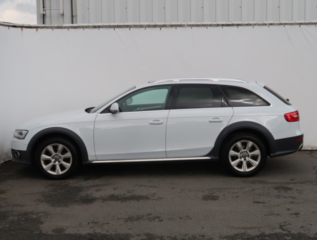 Audi A4 Allroad 2013