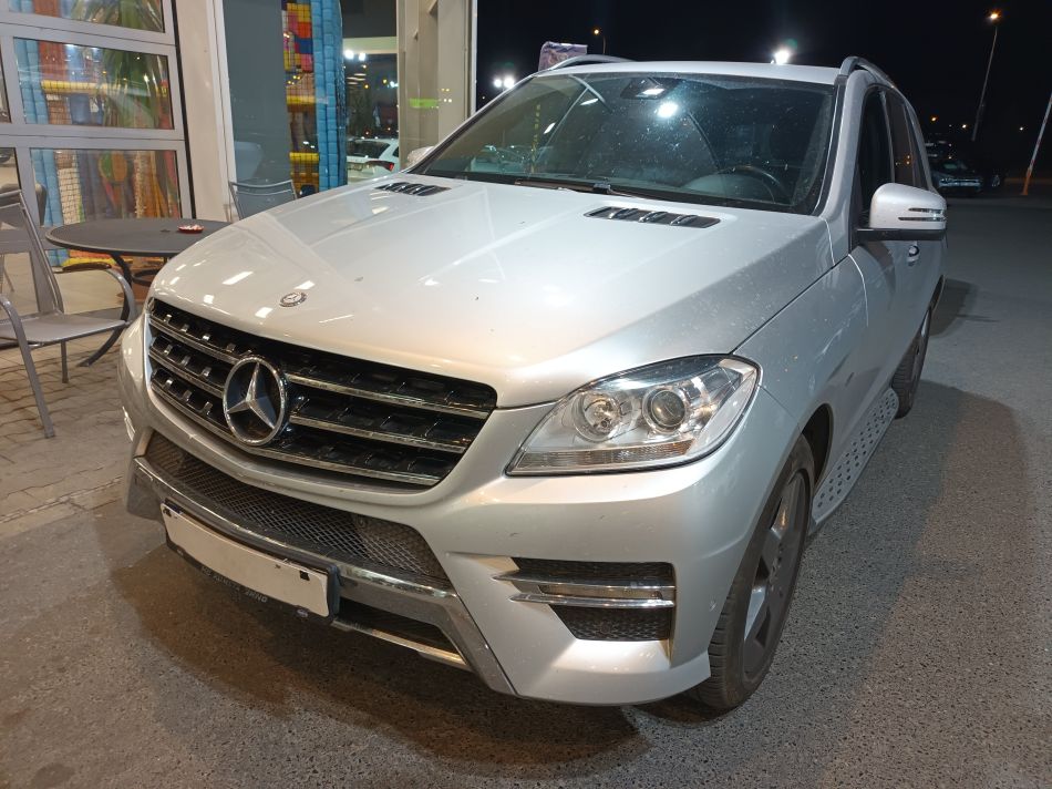 Mercedes-Benz ML - 2012