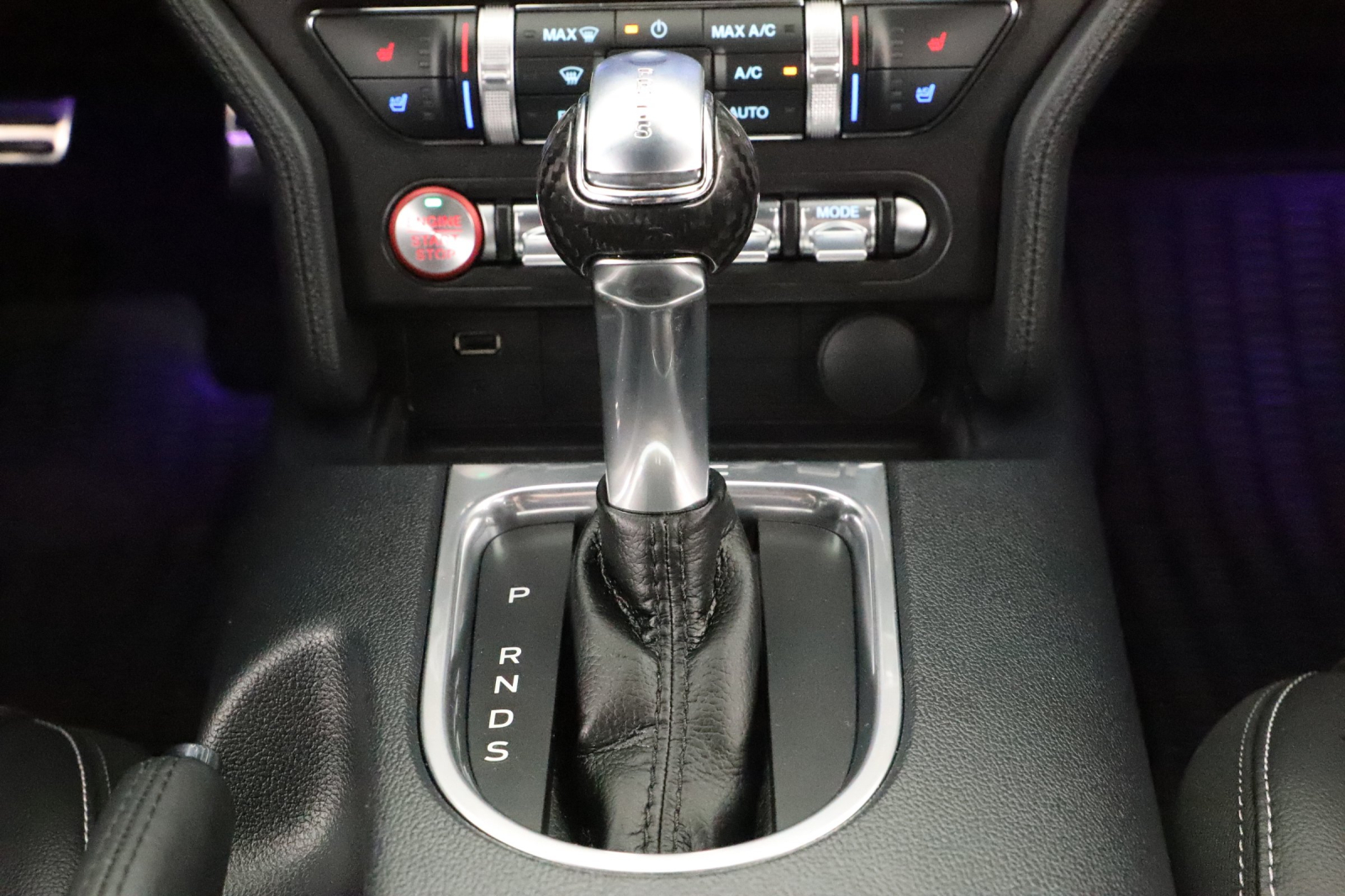 Ford Mustang - 2022