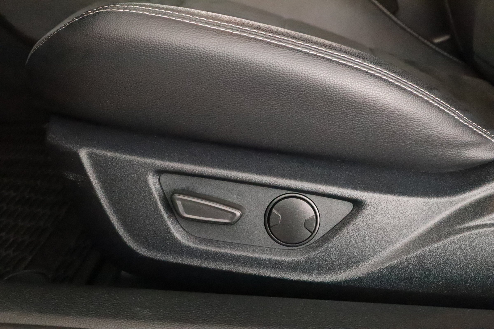 Ford Mustang - 2022