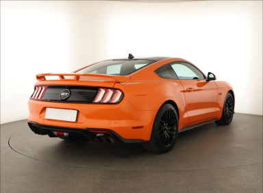 Ford Mustang - 2022