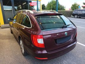 Skoda Superb - 2012