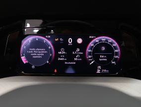 Volkswagen Golf - 2024