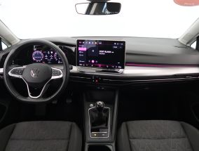 Volkswagen Golf - 2024