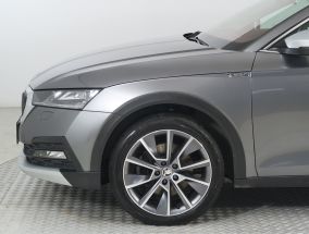 Škoda Octavia Scout - 2022