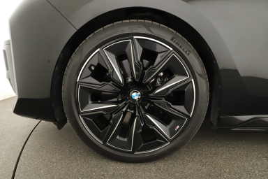 BMW 7 - 2023