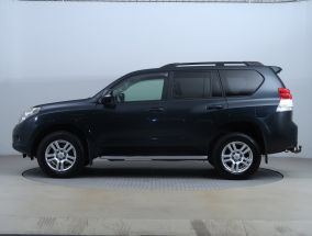 Toyota Land Cruiser - 2013