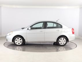 Hyundai Accent - 2009