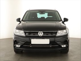 Volkswagen Tiguan - 2016