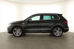 Volkswagen Tiguan - 2016