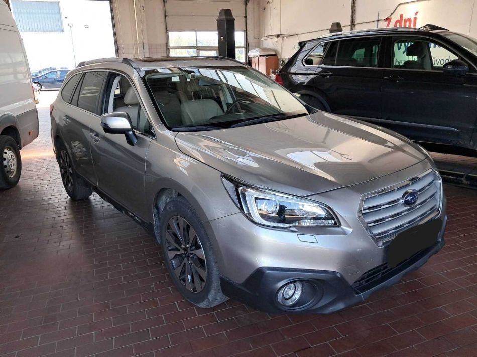 Subaru Outback - 2015