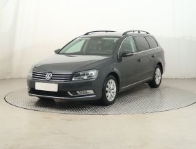Volkswagen Passat - 2013