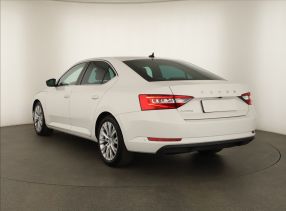 Skoda Superb - 2021