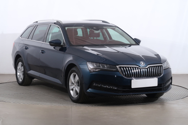 Škoda Superb 2023