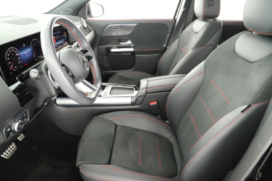 Mercedes-Benz GLA - 2024