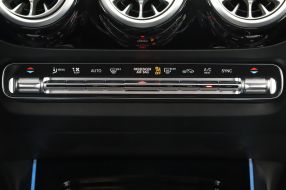 Mercedes-Benz GLA - 2024
