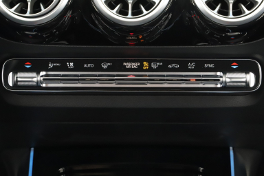 Mercedes-Benz GLA - 2024