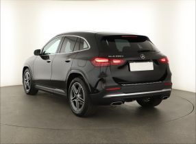 Mercedes-Benz GLA - 2024