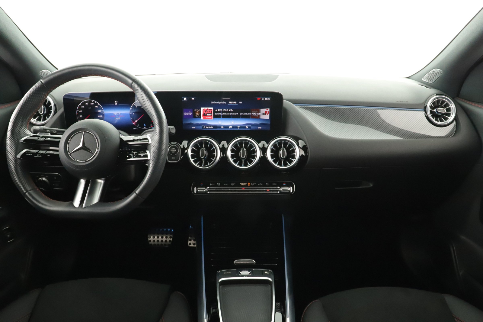 Mercedes-Benz GLA - 2024
