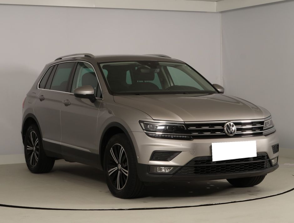 Volkswagen Tiguan - 2020