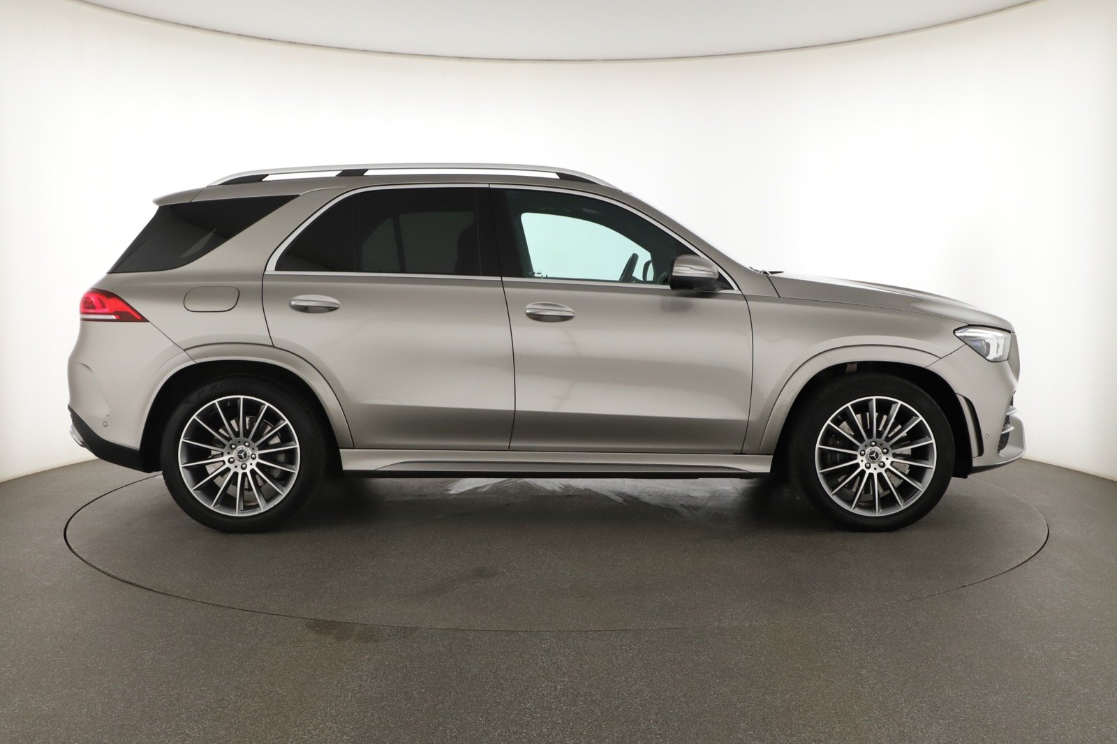 Mercedes-Benz GLE - 2021