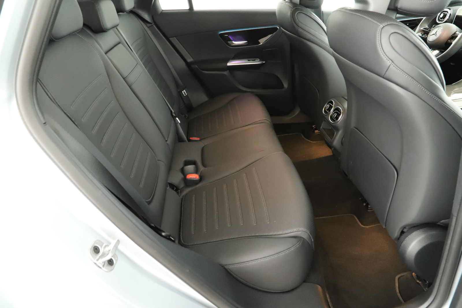 Mercedes-Benz GLC - 2025