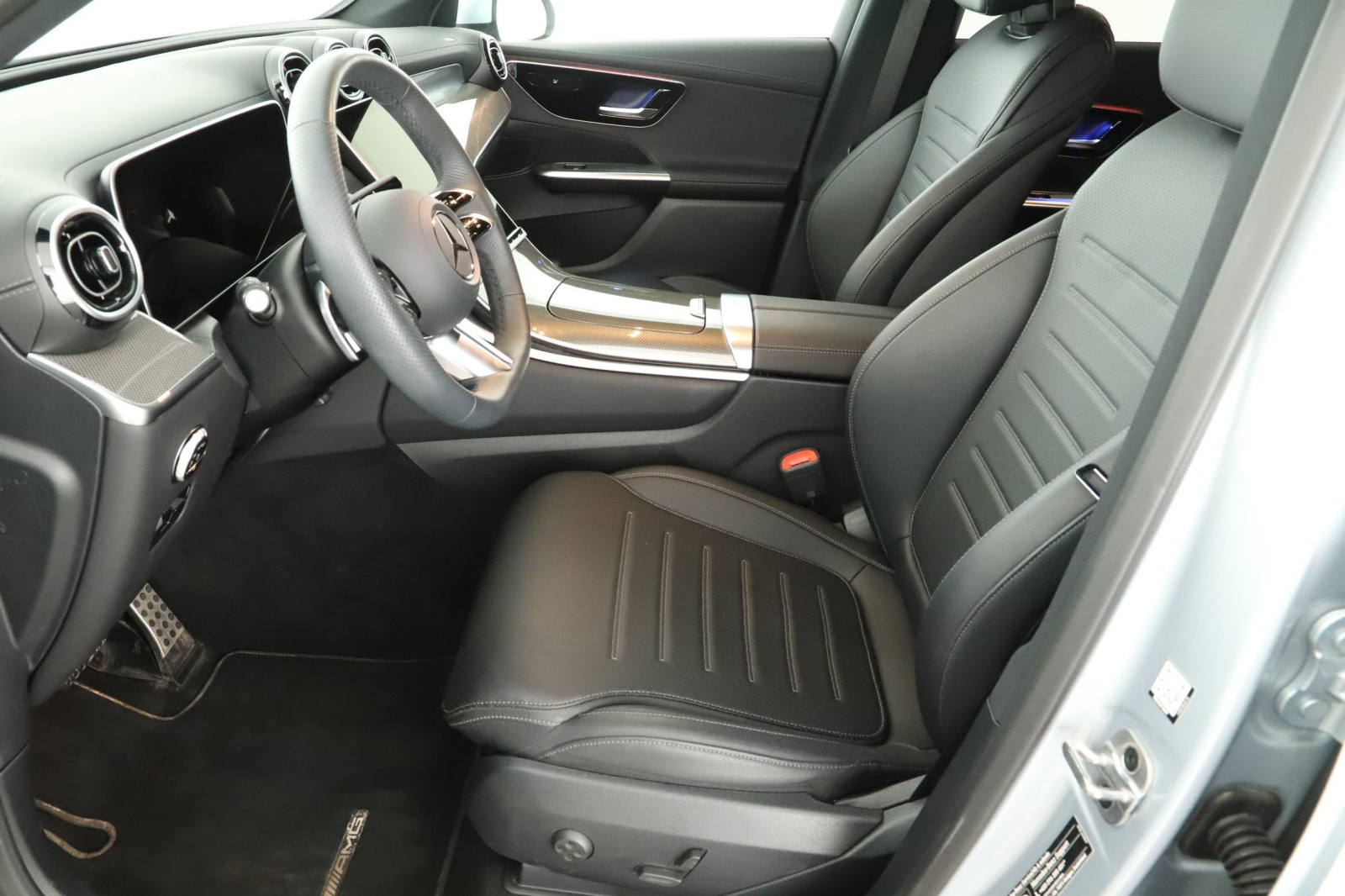 Mercedes-Benz GLC - 2025