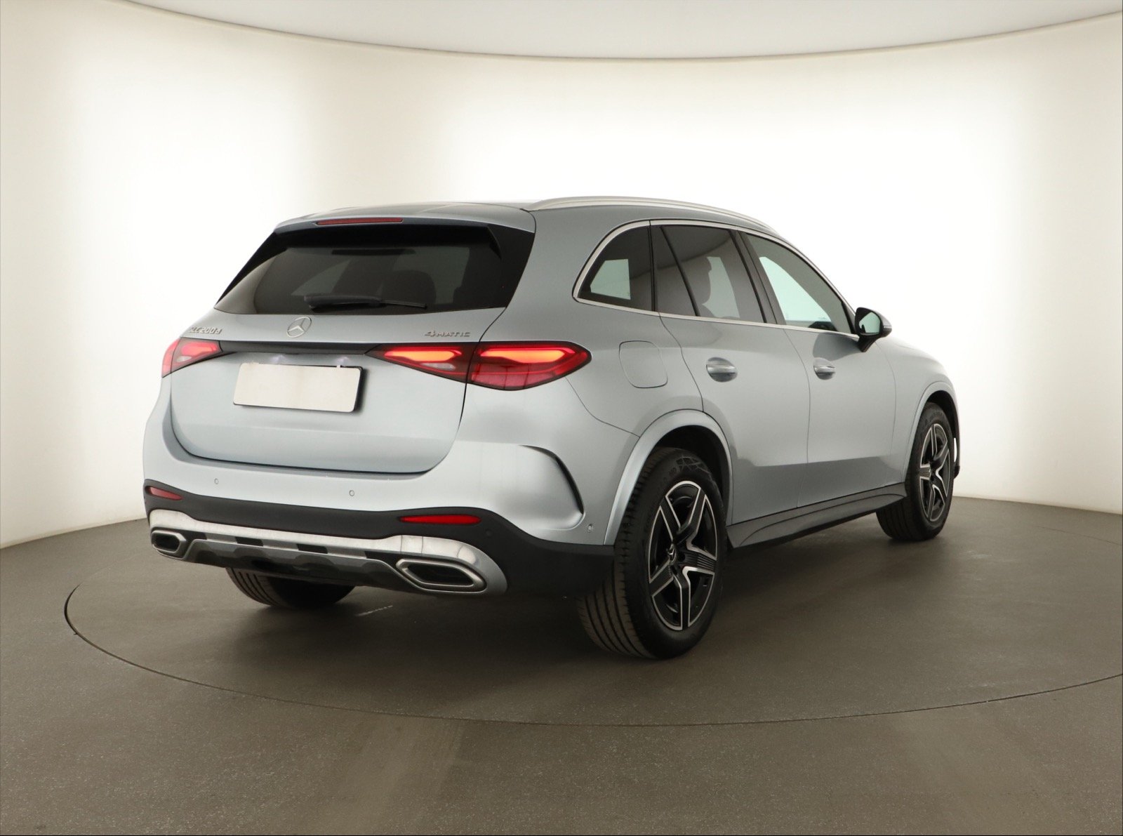 Mercedes-Benz GLC - 2025