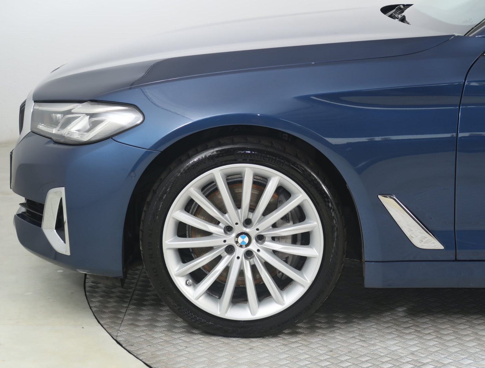 BMW 5 - 2020