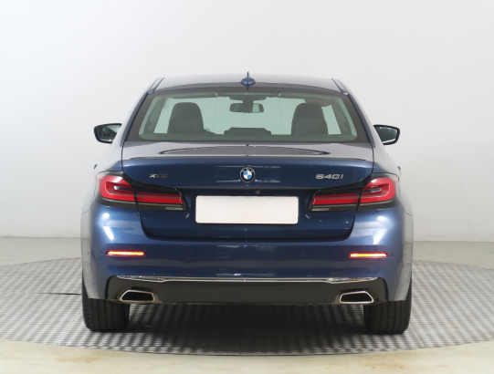 BMW 5