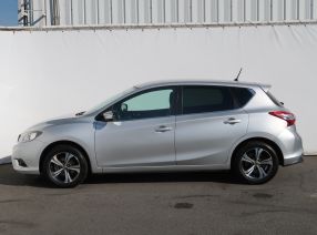 Nissan Pulsar - 2015