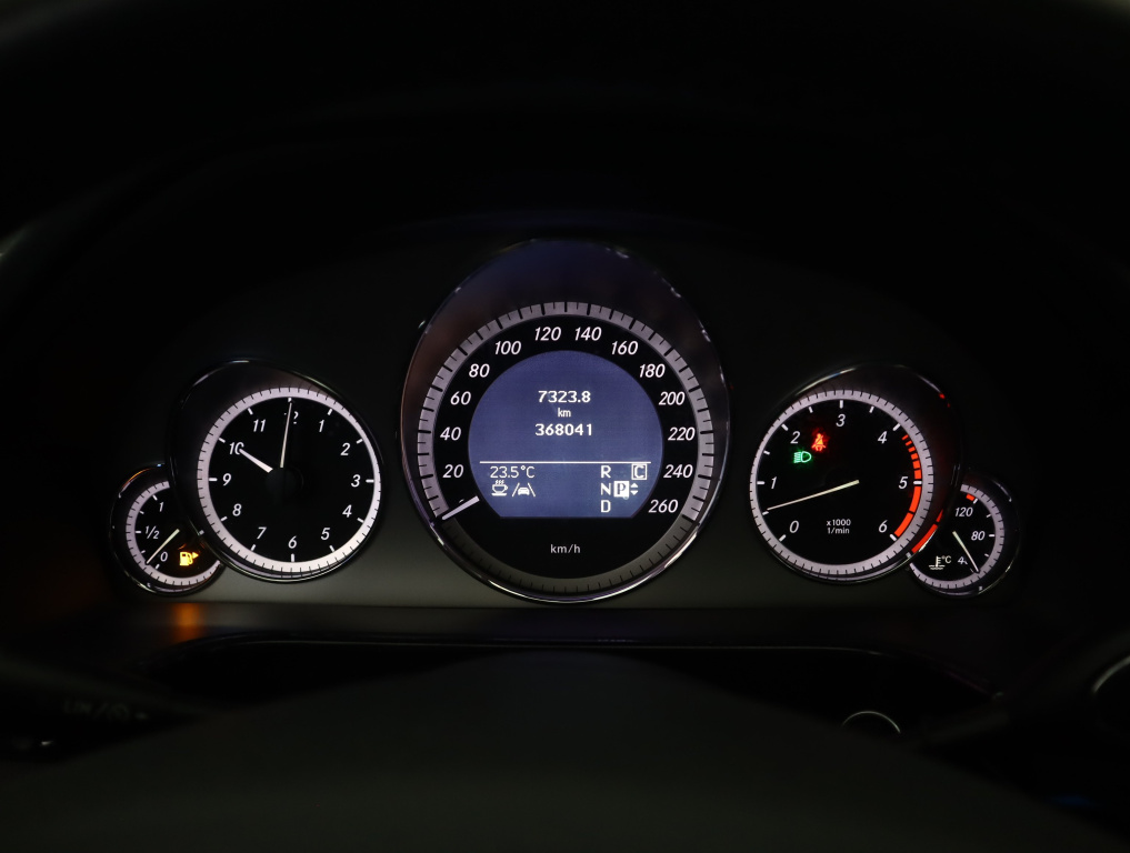 Mercedes-Benz E