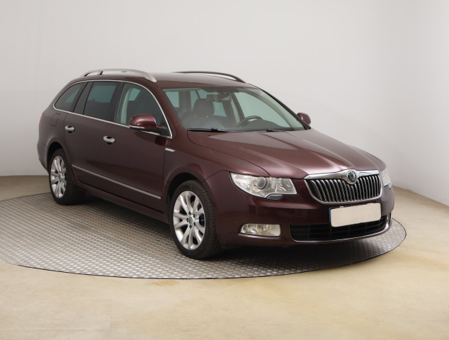 Škoda Superb 2010