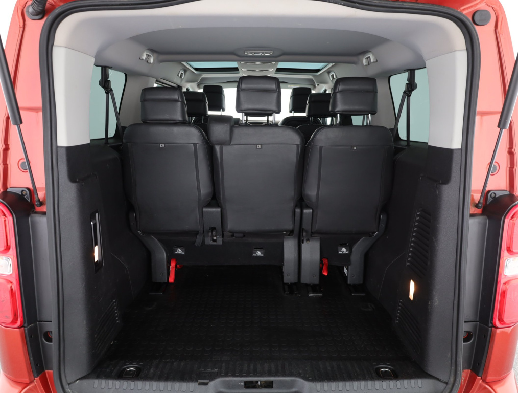 Peugeot Traveller