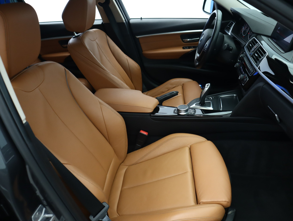 BMW 3