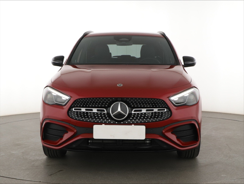 Mercedes-Benz GLA, 2025
