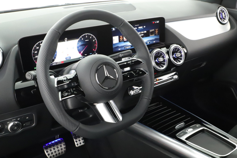 Mercedes-Benz GLA, 2025