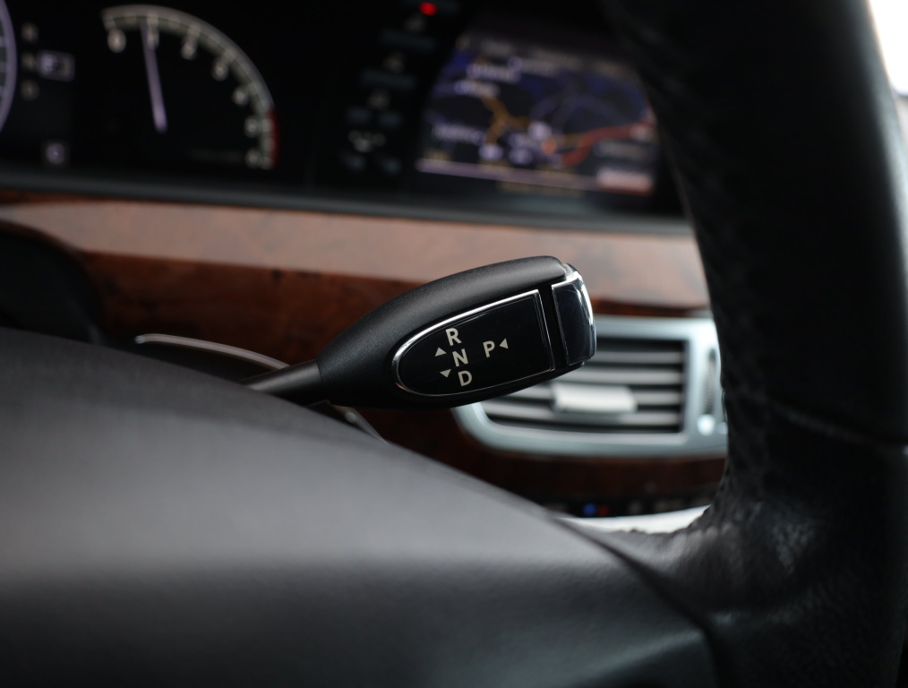 Mercedes-Benz S