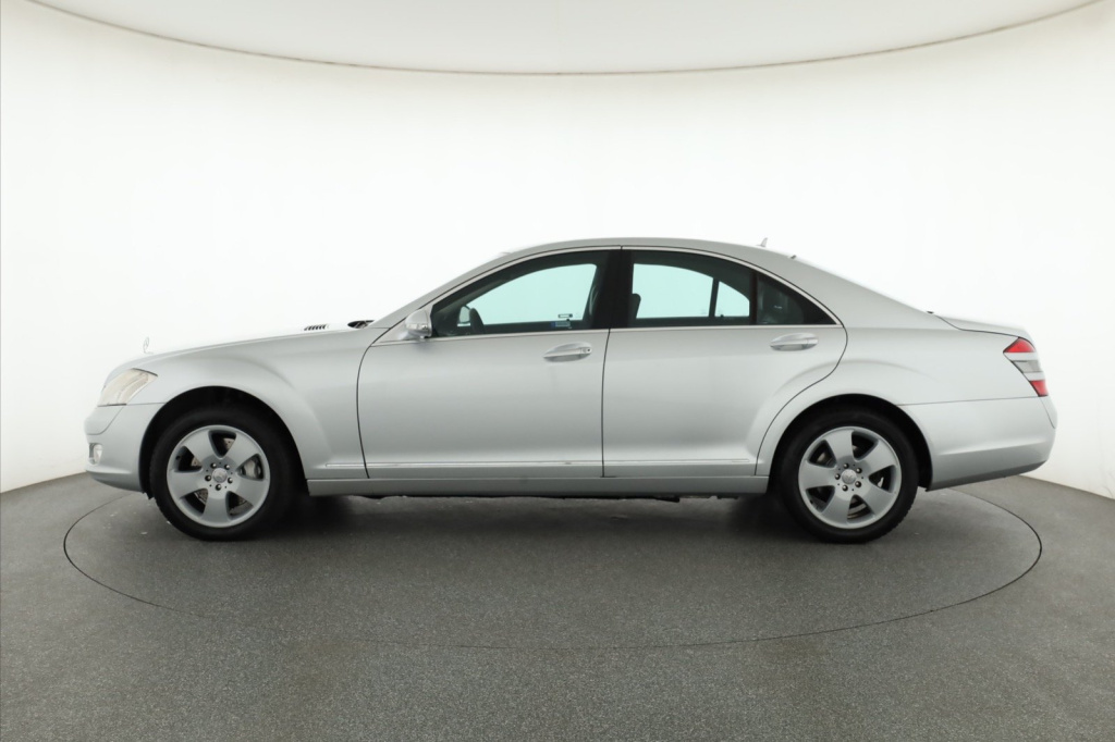 Mercedes-Benz S