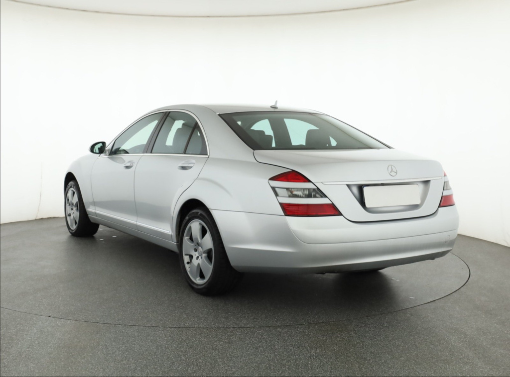 Mercedes-Benz S
