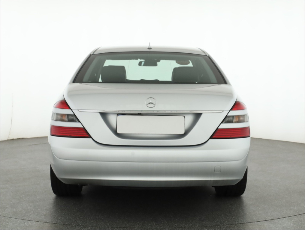 Mercedes-Benz S