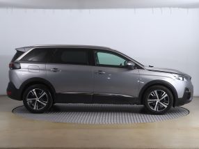 Peugeot 5008 - 2019