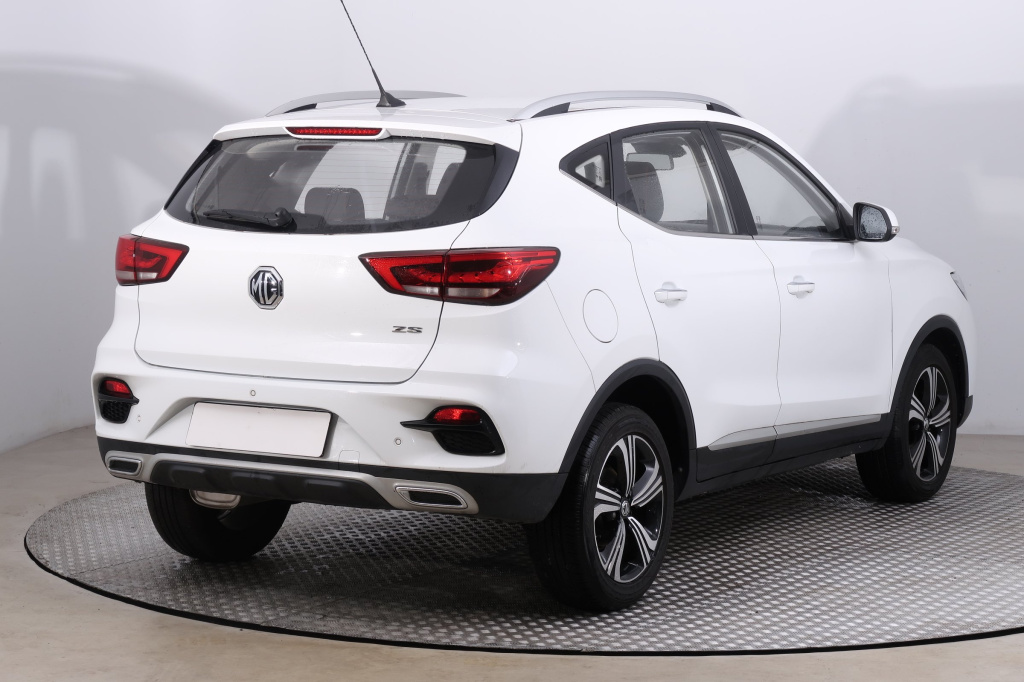 MG ZS SUV
