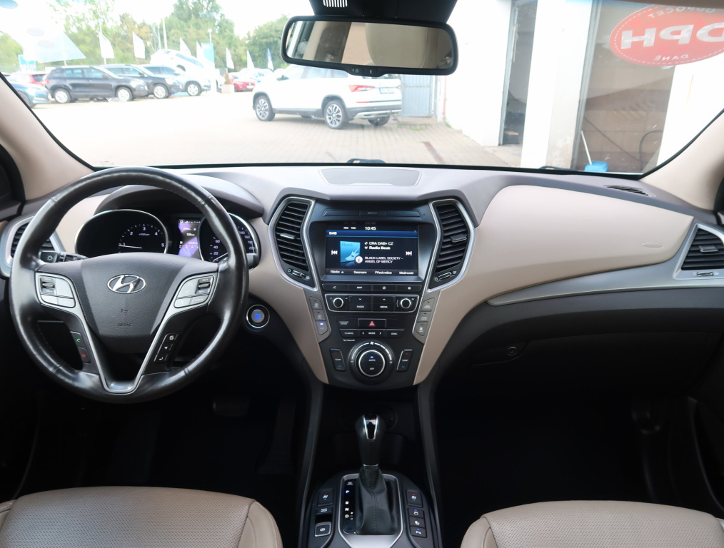 Hyundai Grand Santa Fe